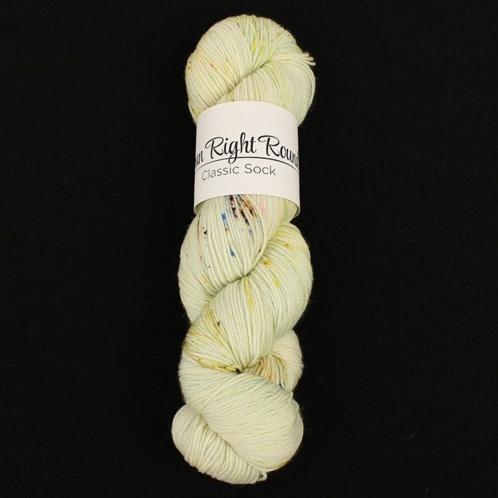 Spun Right Round Classic Sock Yarn SW Merino 438 Yds Color Pistachio Seahouse